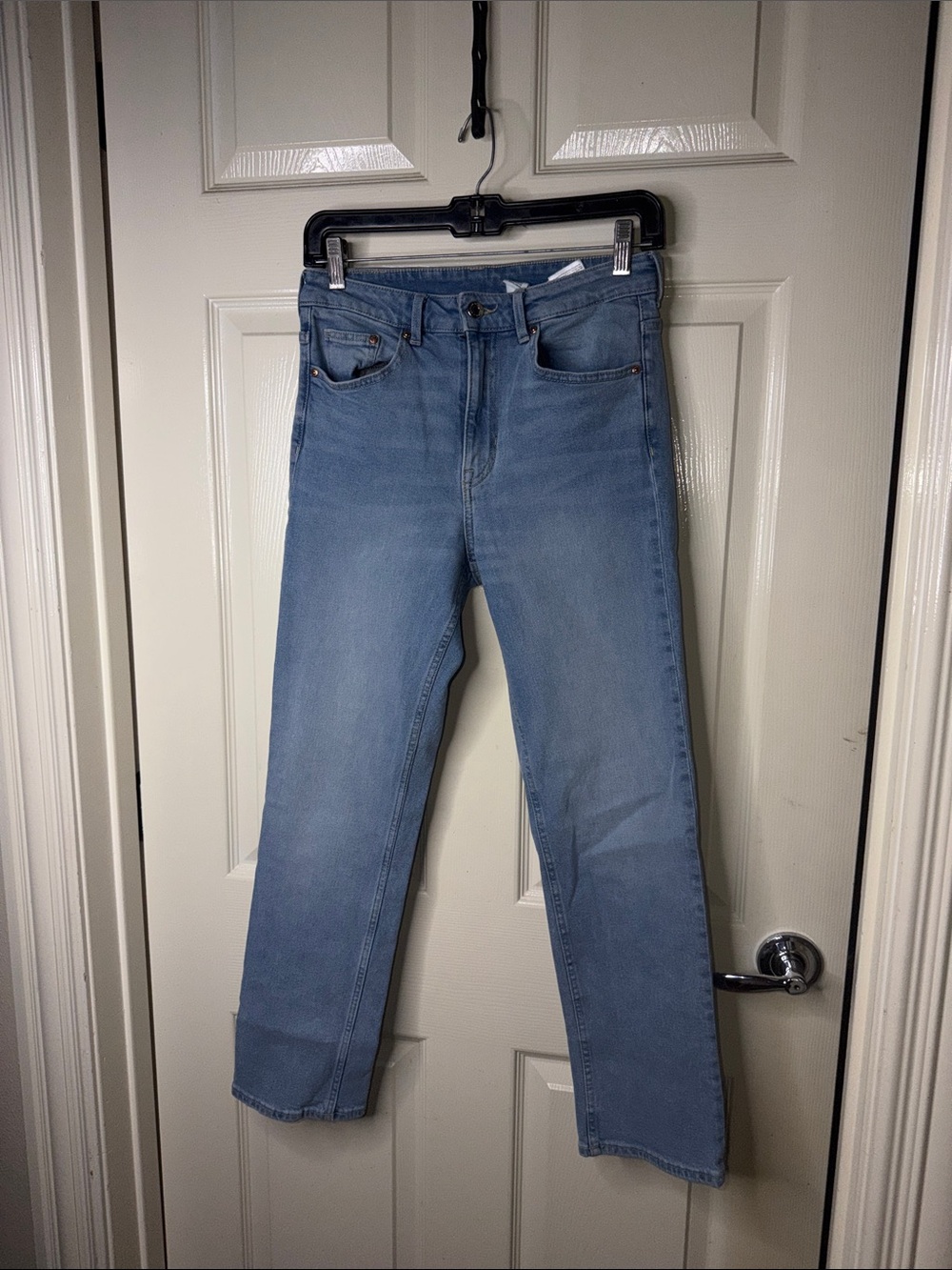 Men's Light Blue Straight-Leg Jeans